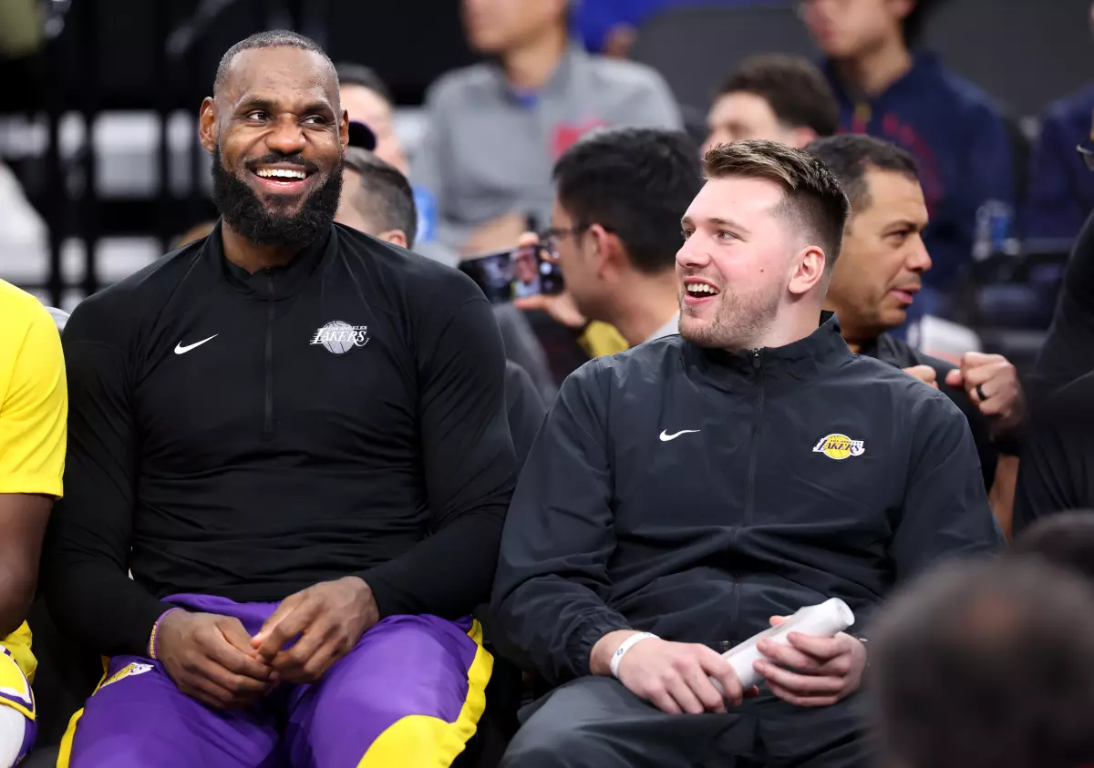 "YASSSS": LeBron James Wife' Savannah James Kills Met Gala And Gets Priceless Reactions From Ayesha Curry, Hazel Renee 3 los angeles lakers lebron james luka doncic