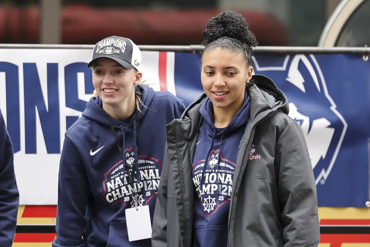 "Popped Off": Paige Bueckers Reacts To Azzi Fudd's Photo Drop From 2025 WNBA Draft 1 USATSI 25920259 168400517 lowres 1