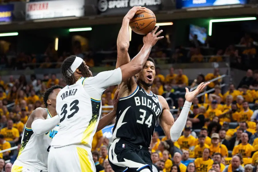 Giannis Antetokounmpo Shares 'Mutual Interest' with Toronto Raptors 1 Giannis Antetokounmpo, Milwaukee Bucks, NBA Trade Rumors